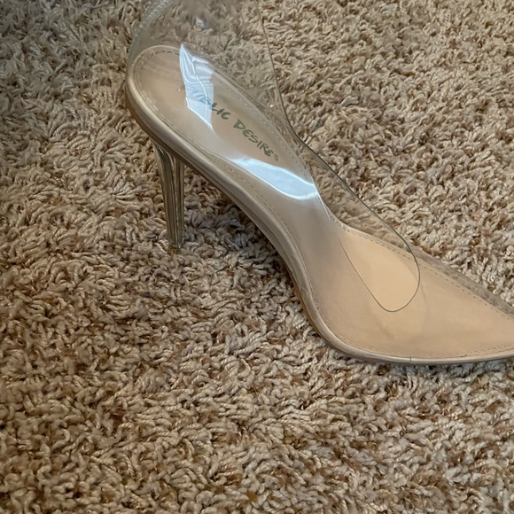 Clear- Heel - Picture 3 of 6